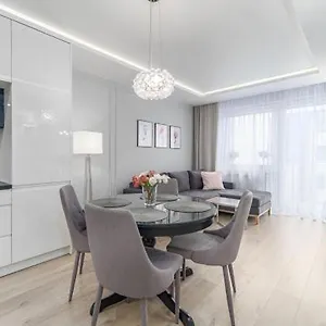 apartament-blizej-morza-premium-ii.kolobrzeghotels.com/